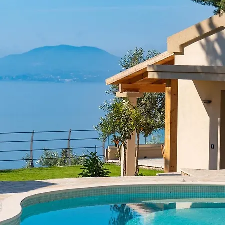 Simpson Secret Corfu * Nisaki (Corfu)
